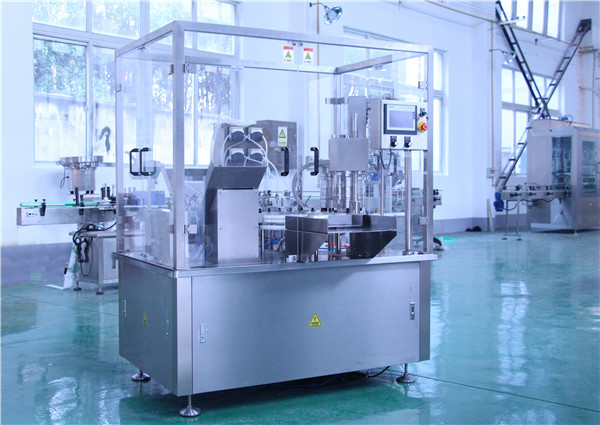 Automatic Syrup Filling Capping Machine (1)